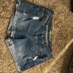 Old Navy Boyfriend Shorts, size 6